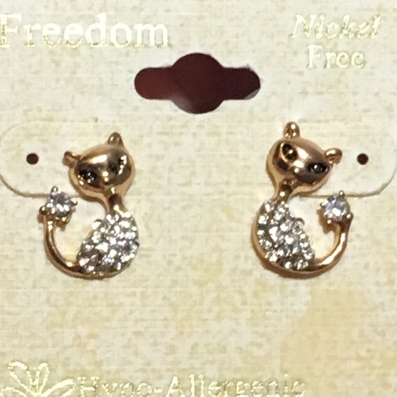 SOLD! GIFTED Gold Tone/Rhinestone Cat Earrings - Picture 2 of 3